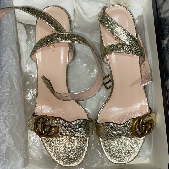 gucci marmont gold platform heels - Picture 2 of 7